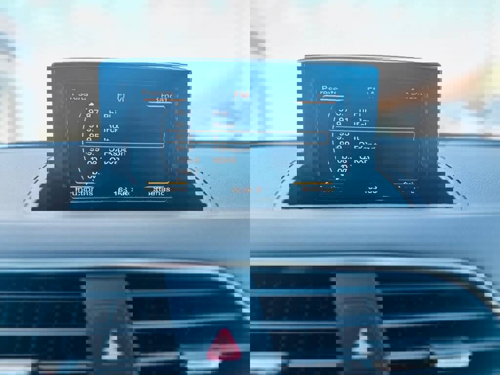 Used 2018 Audi Q3 2.0T Premium w/ Convenience Package image 20