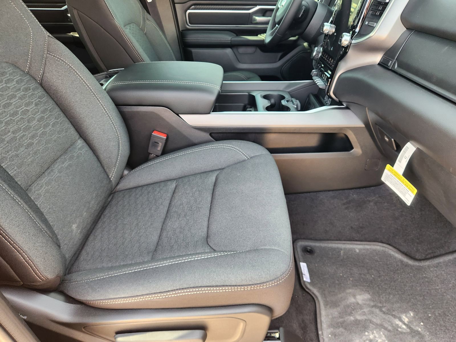 New 2026 RAM 1500 4x4 Crew Cab image 13