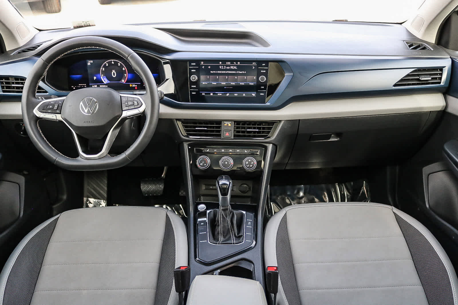 Used 2023 Volkswagen Taos SE image 12