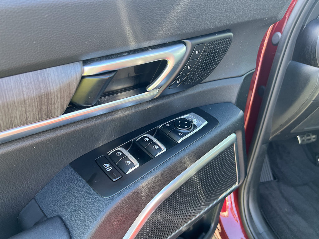 Used 2024 Kia Telluride SX Prestige w/ Towing Package AWD/4WD image 18