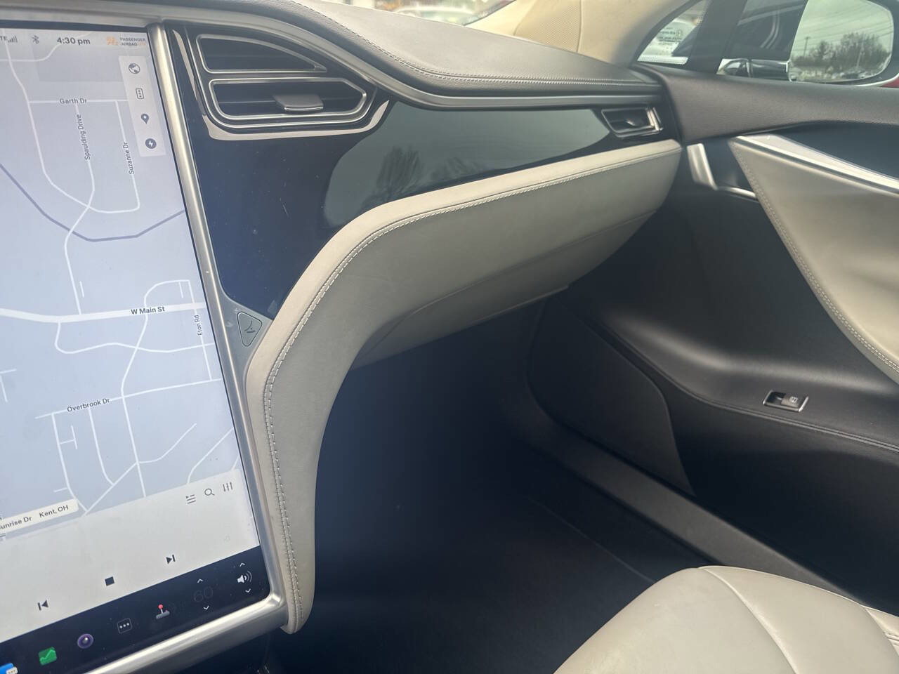 Used 2013 Tesla Model S Long Range RWD image 17