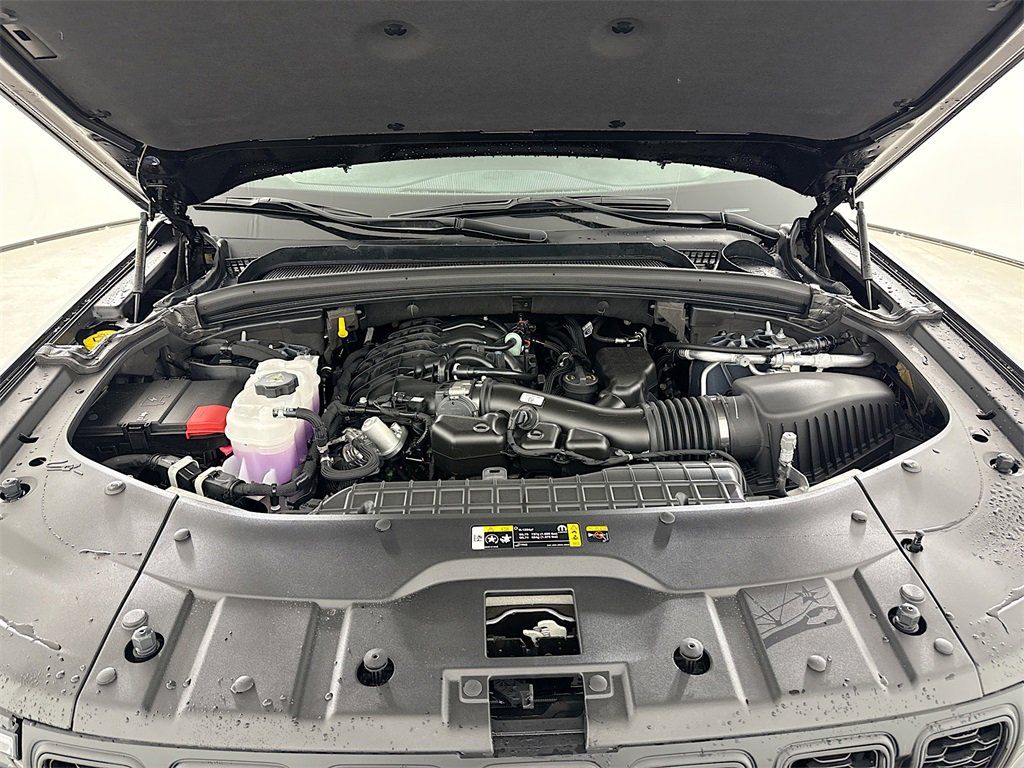 New 2025 Jeep Grand Cherokee Altitude image 32