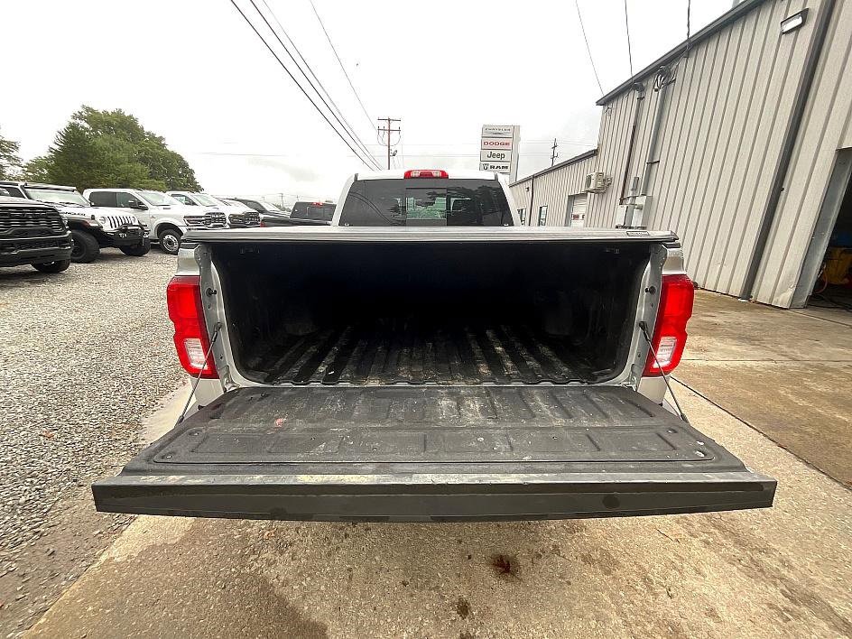 Used 2017 Chevrolet Silverado 1500 LTZ Z71 w/ Redline Edition image 8