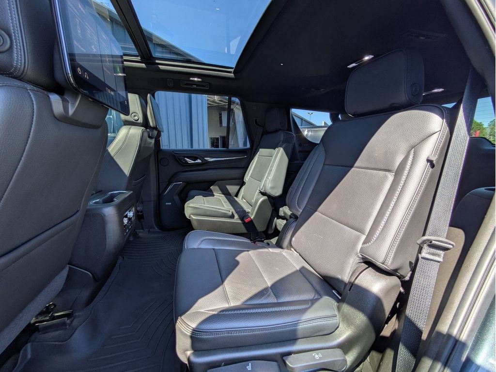 Used 2021 GMC Yukon Denali w/ Denali Ultimate Package AWD/4WD image 30