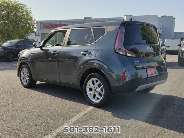 Used 2025 Kia Soul LX w/ LX Technology Package FWD image 3