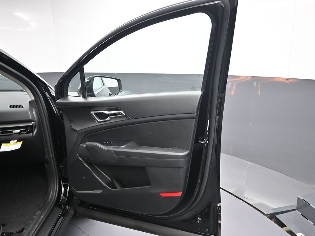 New 2026 Kia Sportage LX AWD/4WD image 38