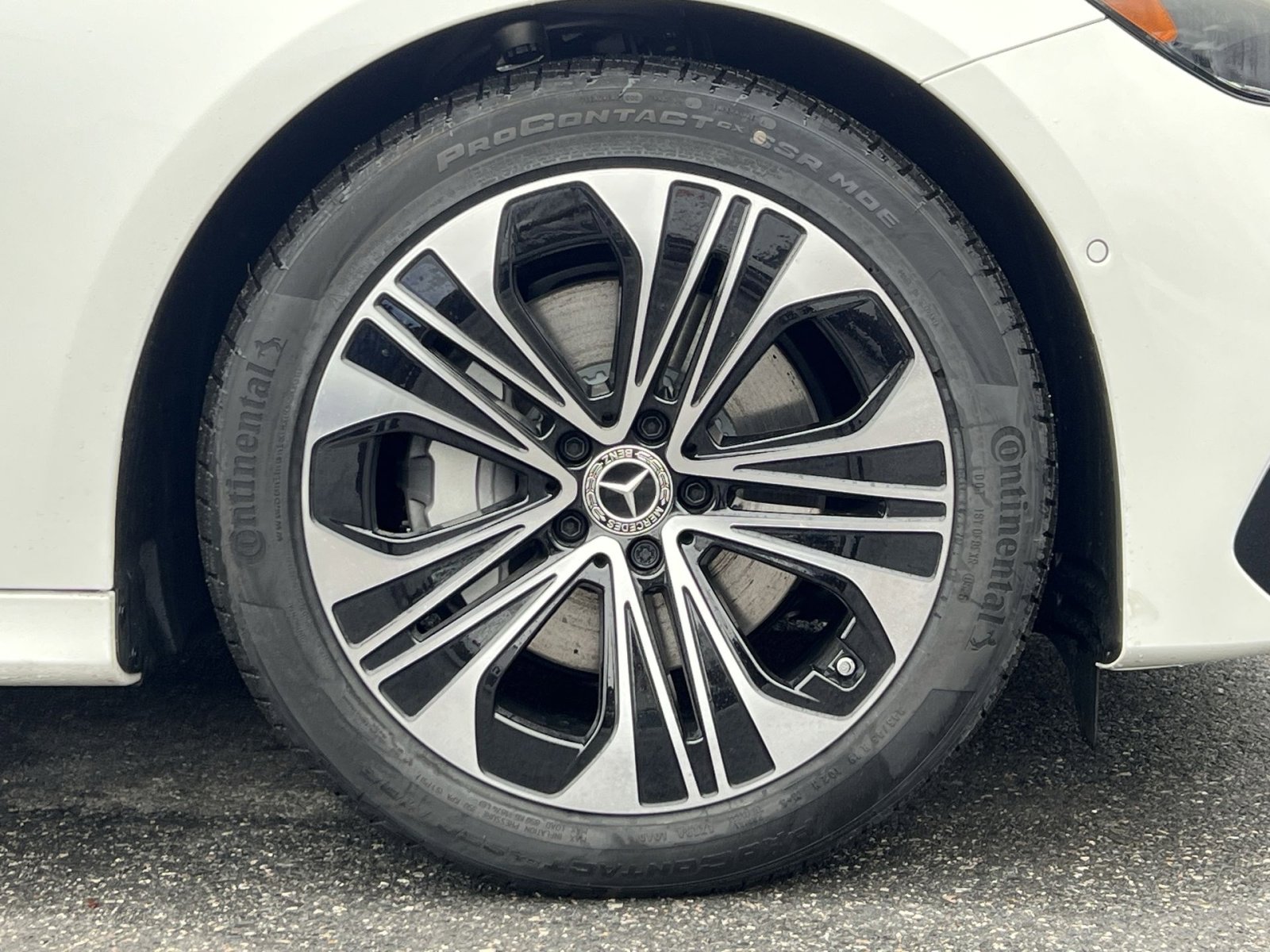 New 2026 Mercedes-Benz E 350 4MATIC Sedan image 10