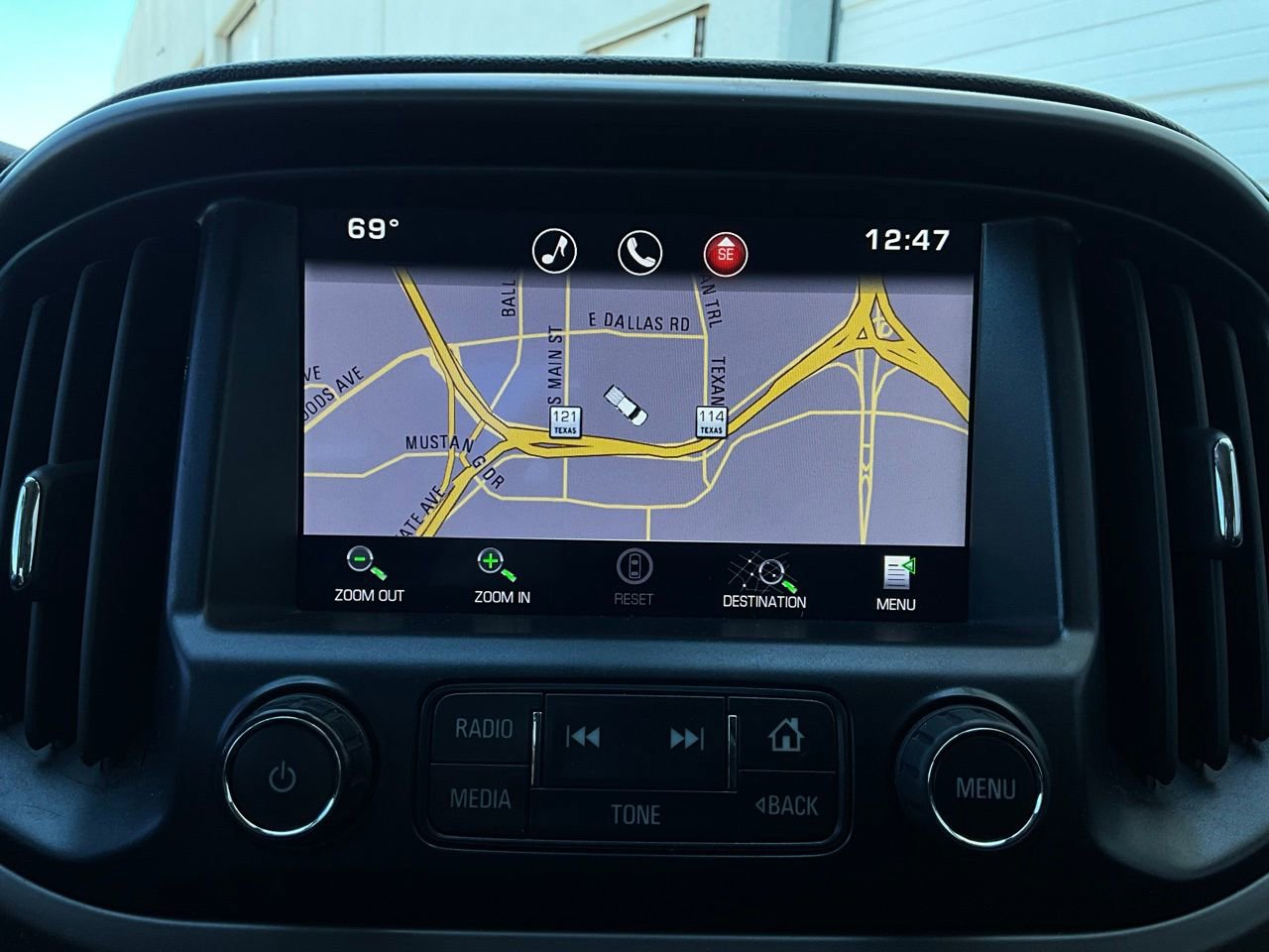 Used 2015 GMC Canyon SLE w/ All-Terrain Package image 30