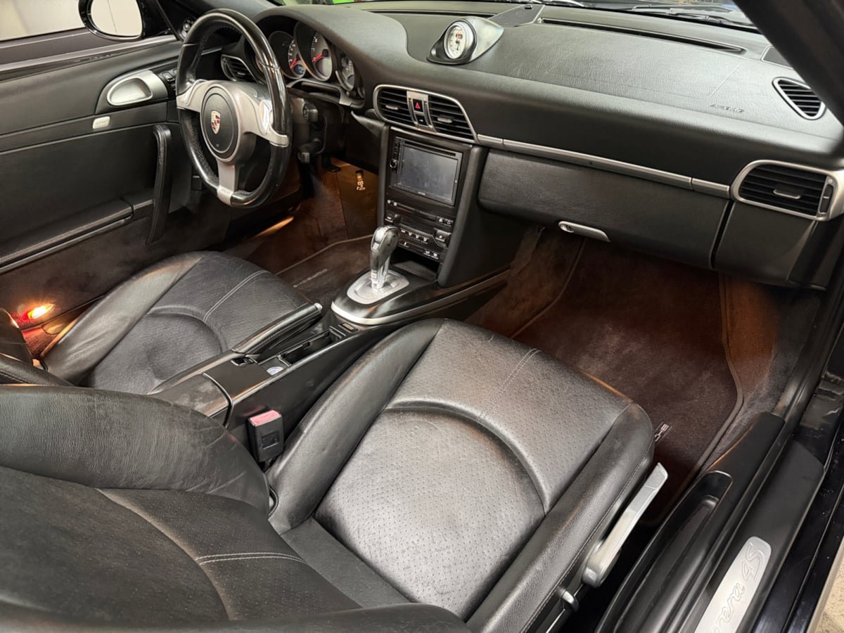 Used 2009 Porsche 911 Carrera 4S AWD/4WD image 25