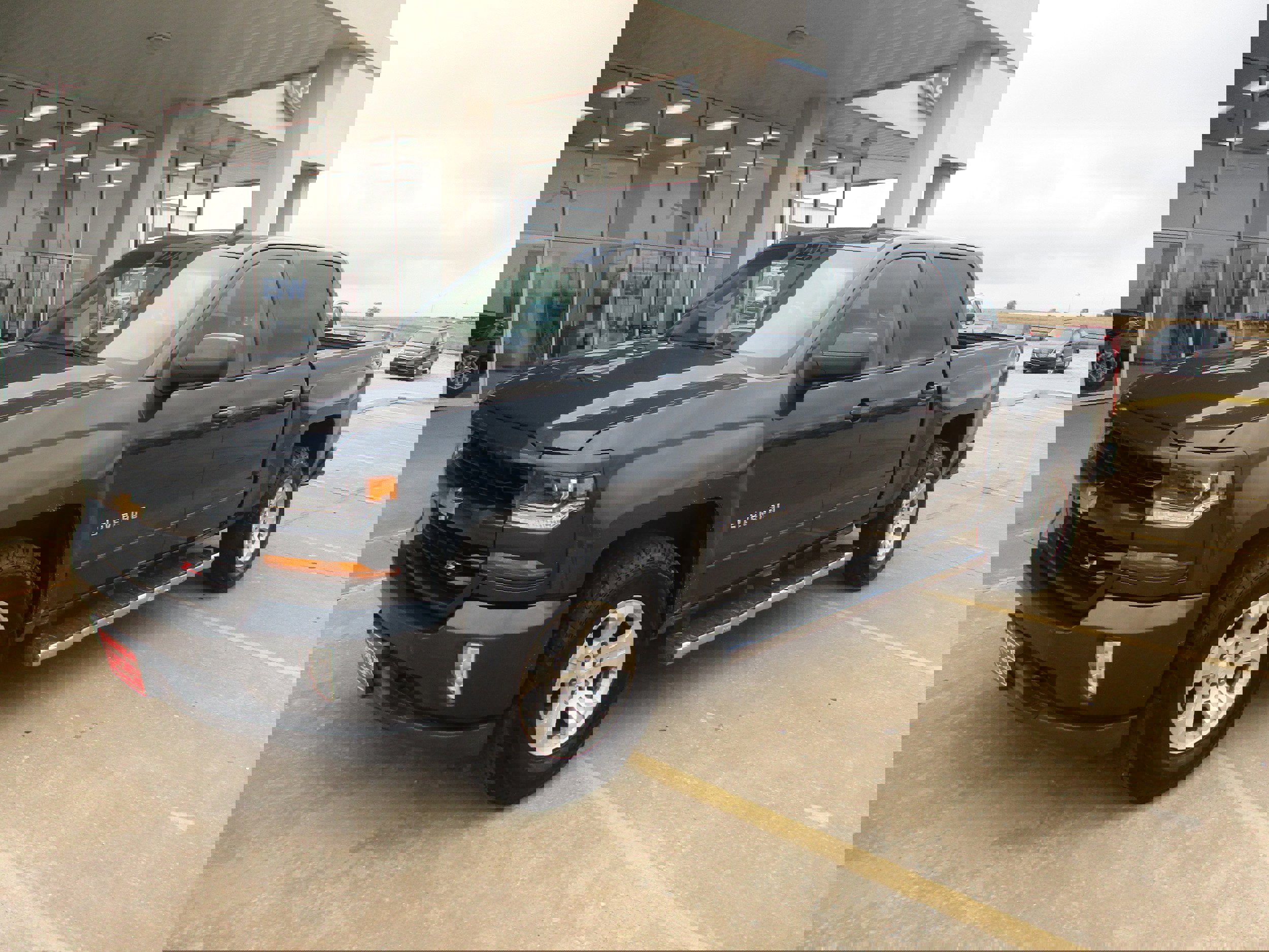 Used 2018 Chevrolet Silverado 1500 LT w/ All Star Edition image 2