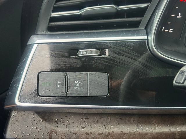 Used 2021 Audi Q7 3.0T Premium Plus image 23