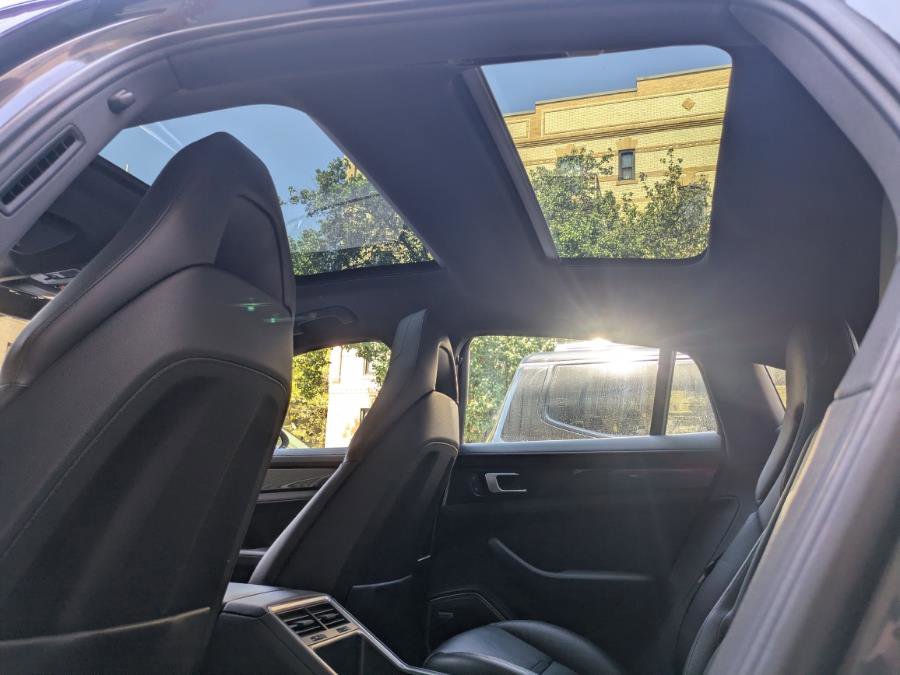 Used 2019 Porsche Panamera 4 image 11