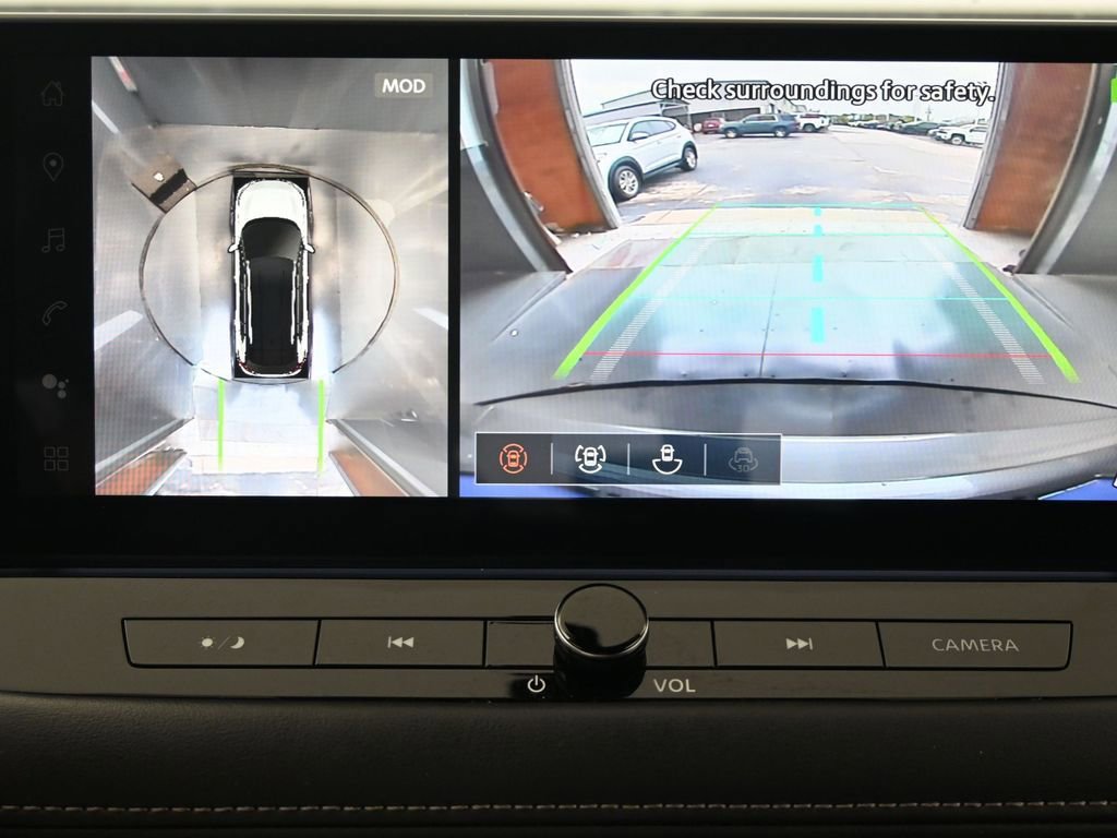Used 2024 Nissan Rogue SL AWD/4WD image 30