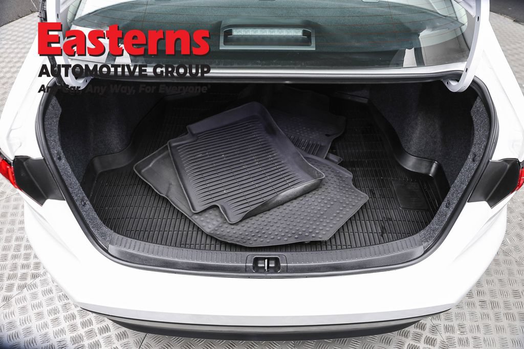 Used 2026 Toyota Corolla LE FWD image 11