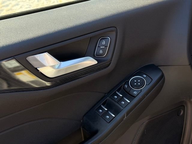 Used 2023 Ford Escape ST-Line image 23