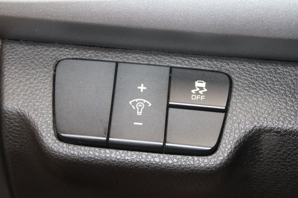 Used 2023 Kia Rio S image 19