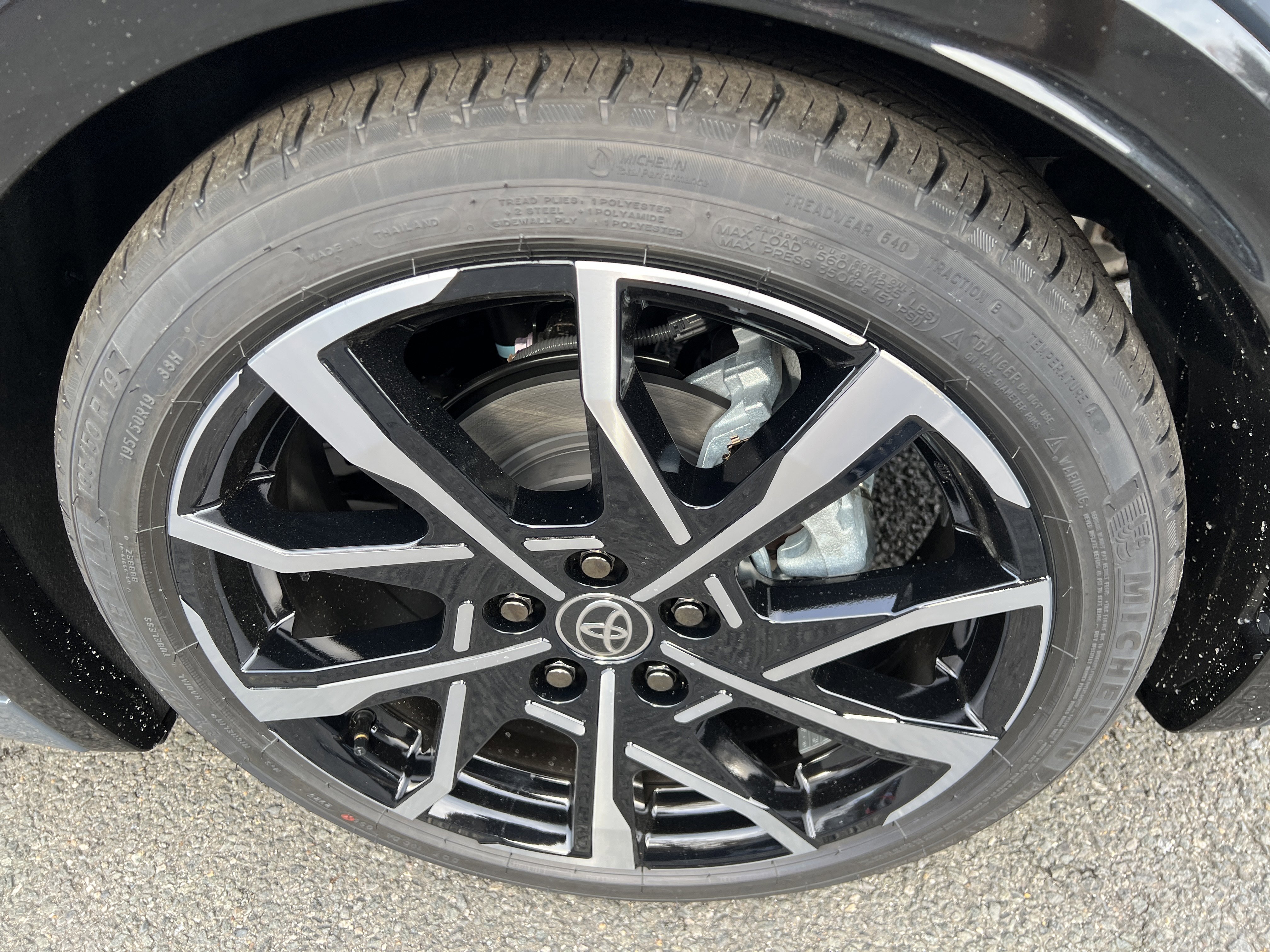 New 2026 Toyota Prius Plug-In Hybrid image 7