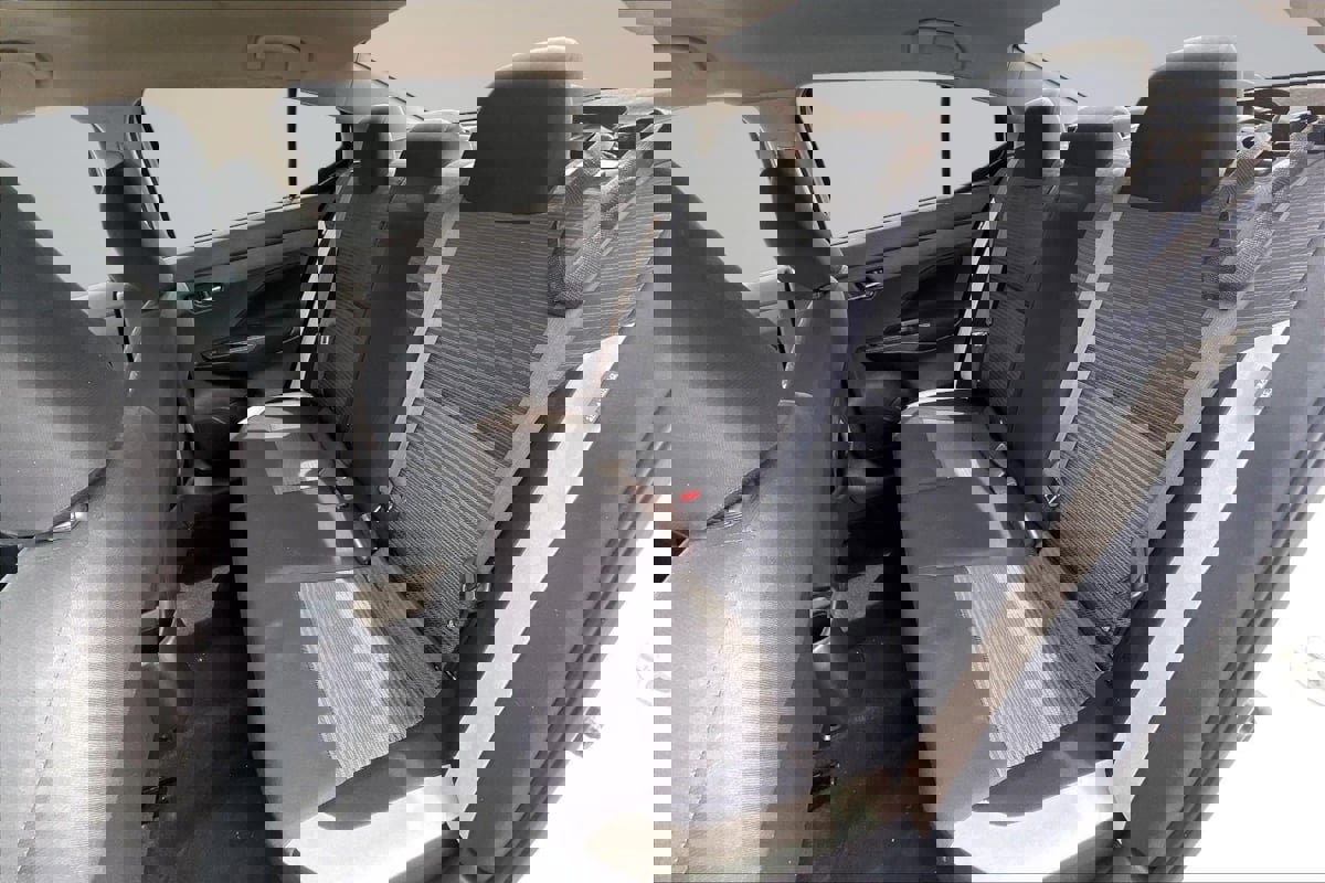 Used 2021 Nissan Versa SV image 26