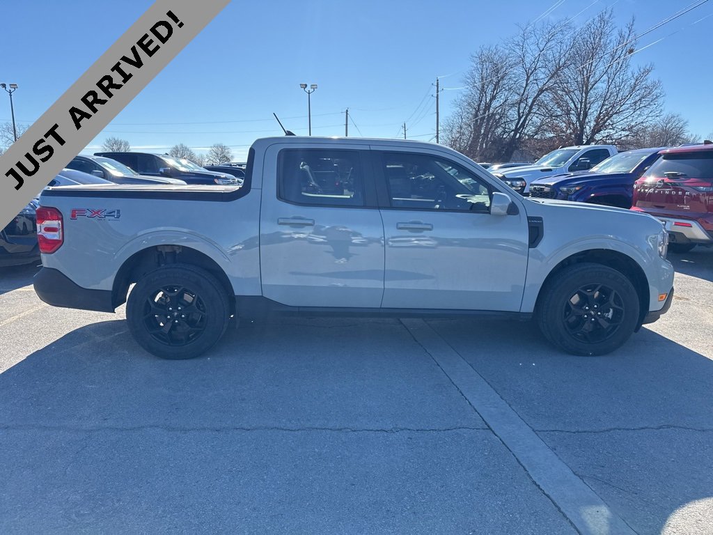 Used 2022 Ford Maverick Lariat w/ Equipment Group 500A Standard image 4