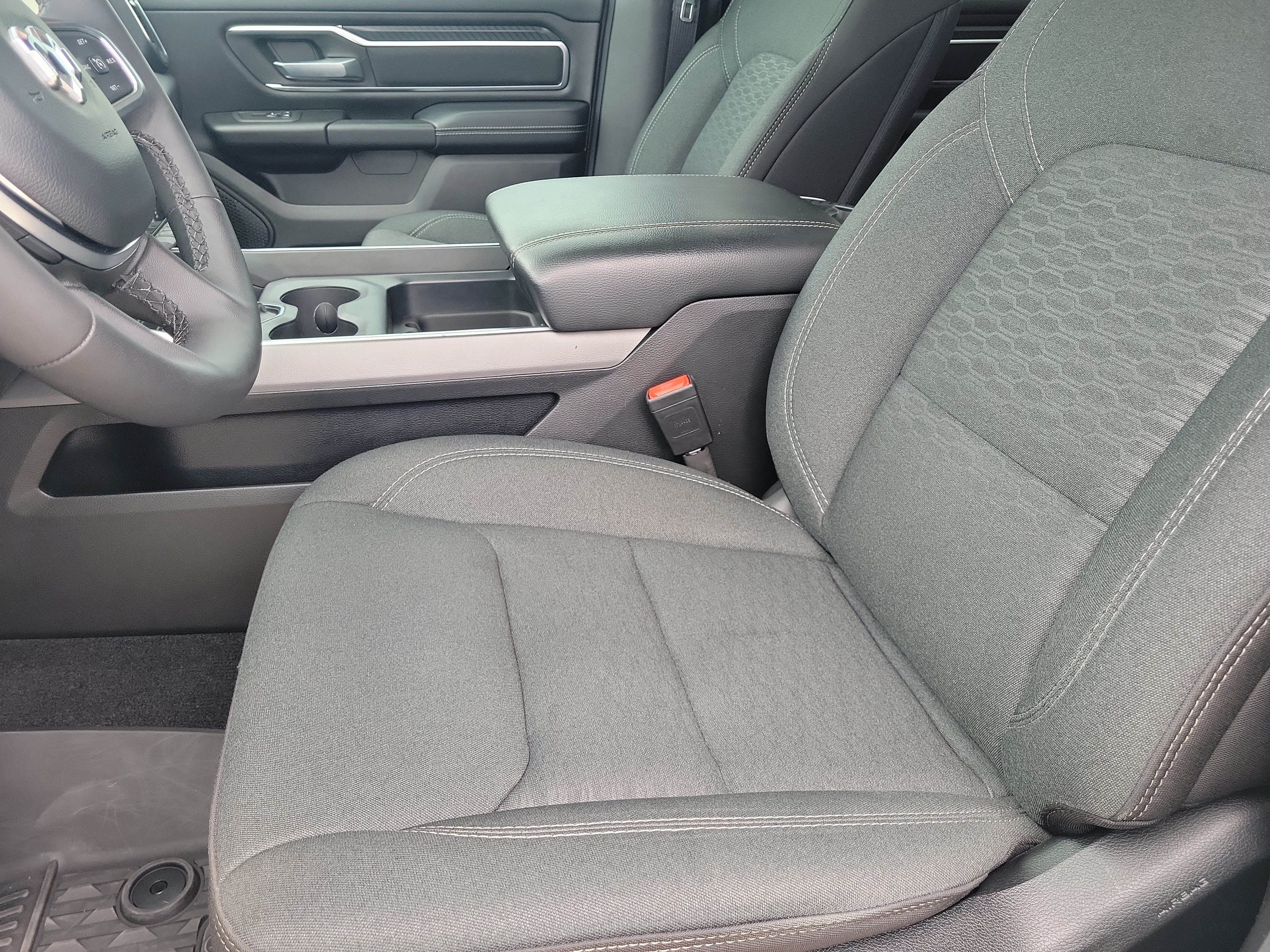 Used 2025 RAM 1500 Big Horn AWD/4WD image 18