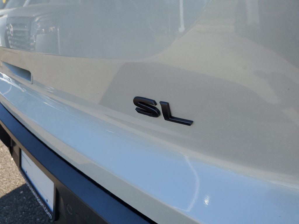 New 2026 Nissan Pathfinder SL FWD image 6