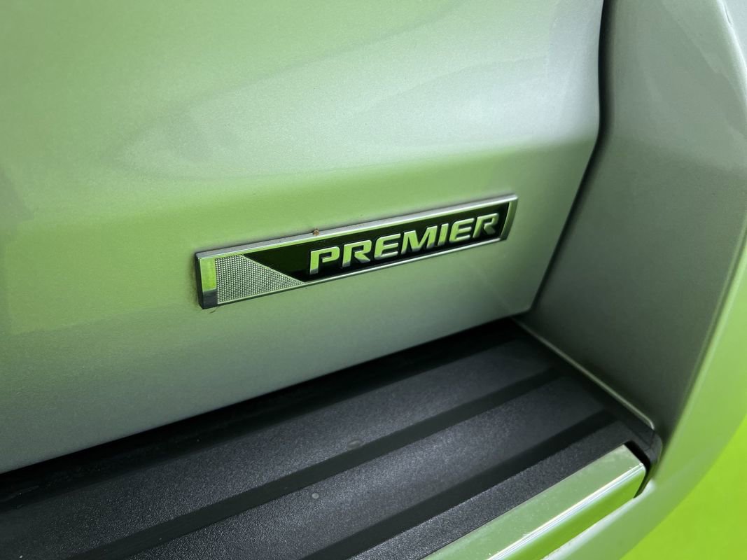 Used 2018 Chevrolet Tahoe Premier AWD/4WD image 14