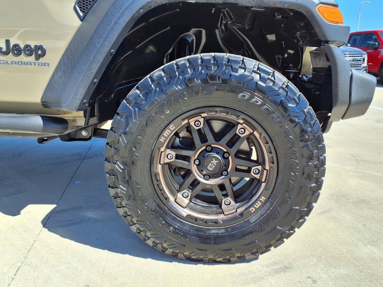 Used 2020 Jeep Gladiator Sport w/ Quick Order Package 24S AWD/4WD image 9