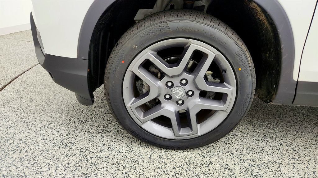 Used 2023 Honda Passport EX-L image 9