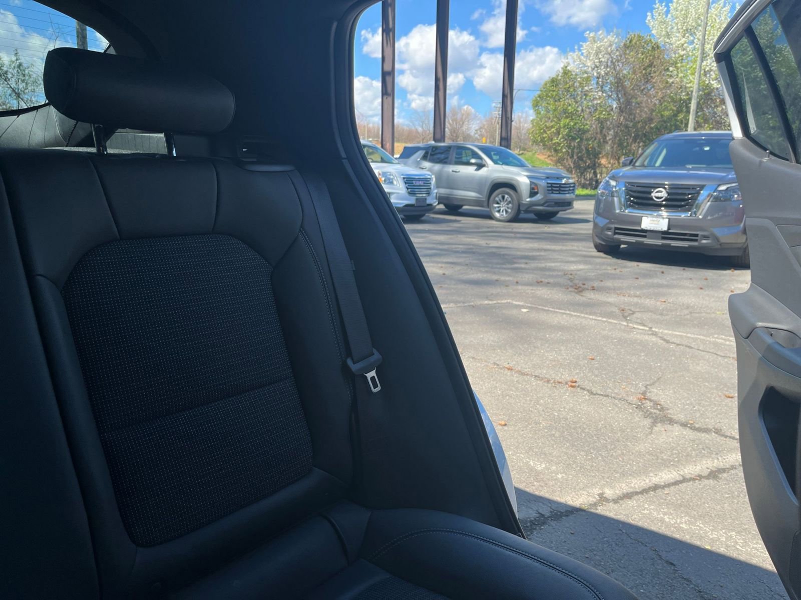 Used 2025 Buick Envista Preferred image 36