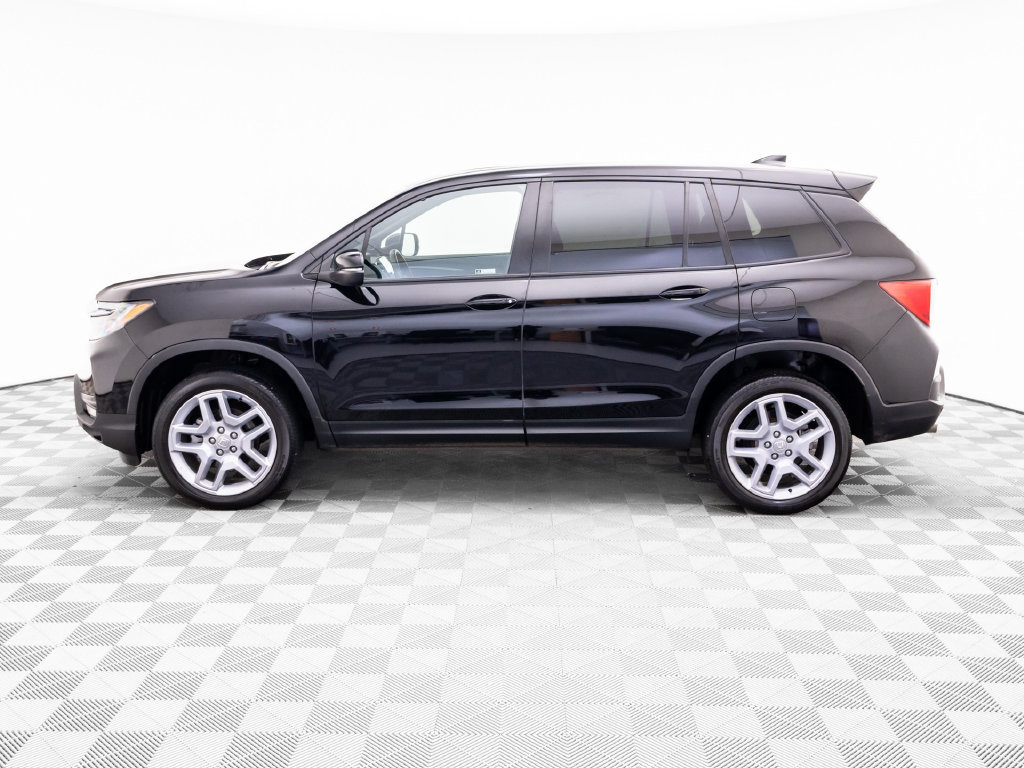 Used 2024 Honda Passport EX-L image 2
