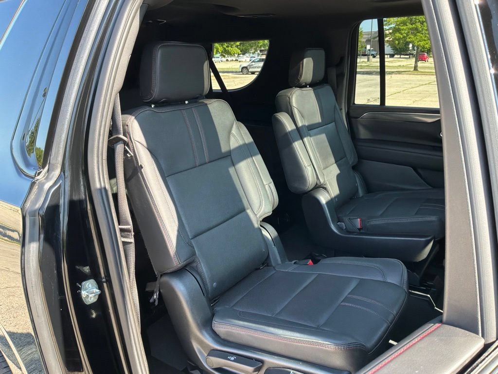Used 2023 Chevrolet Suburban RST w/ Luxury Package AWD/4WD image 50