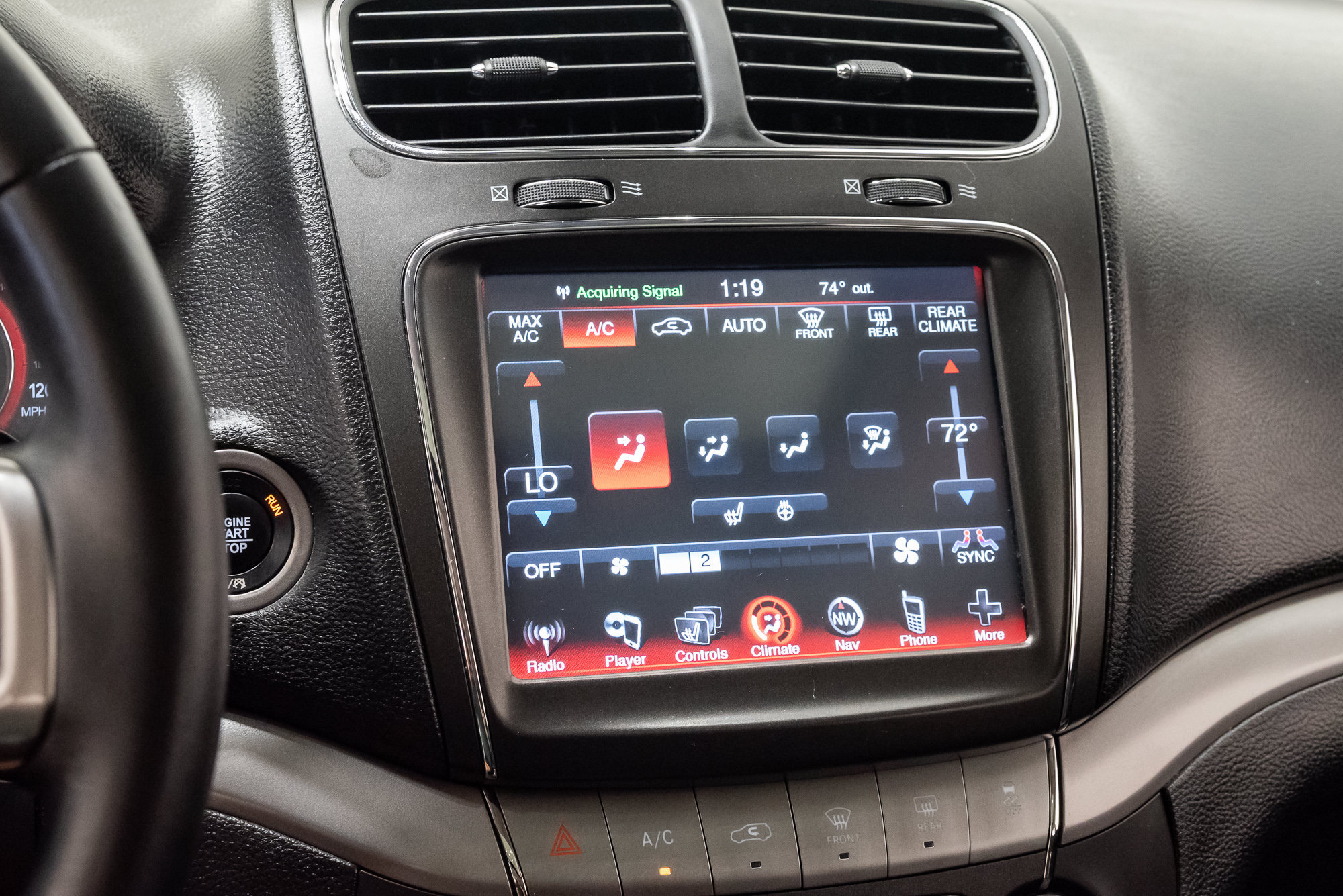 Used 2019 Dodge Journey Crossroad w/ Nav & Sun Group FWD image 18