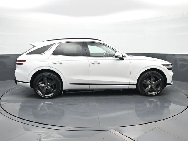Used 2023 Genesis GV70 3.5T Sport w/ Sport Prestige Package AWD/4WD image 21