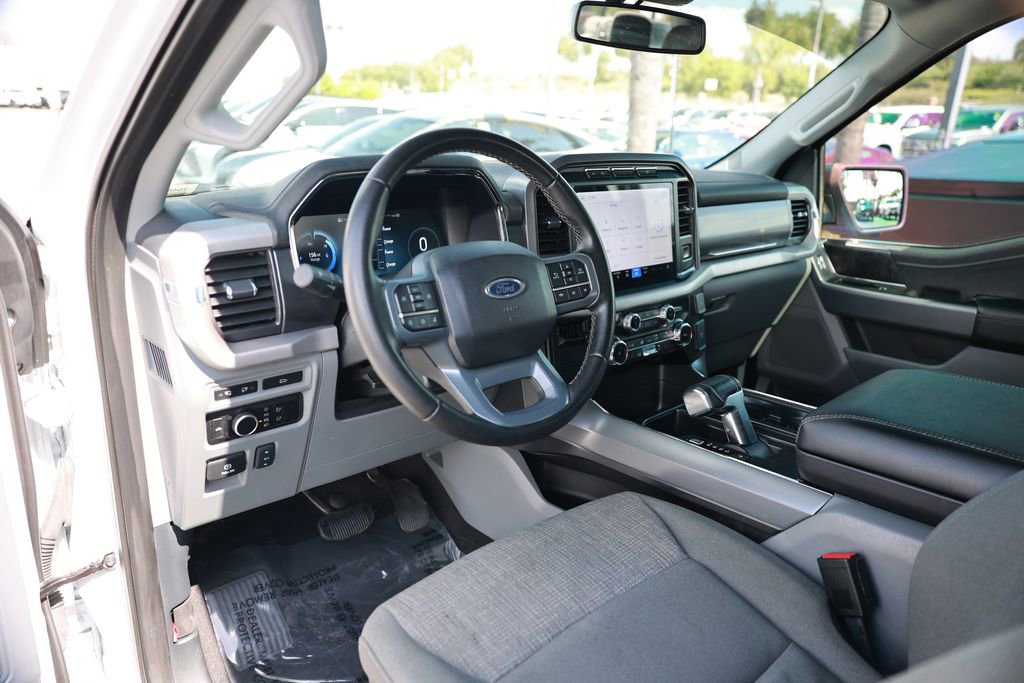 Used 2023 Ford F150 Lightning XLT image 16