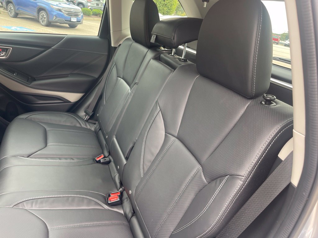 Used 2023 Subaru Forester Premium AWD/4WD image 24