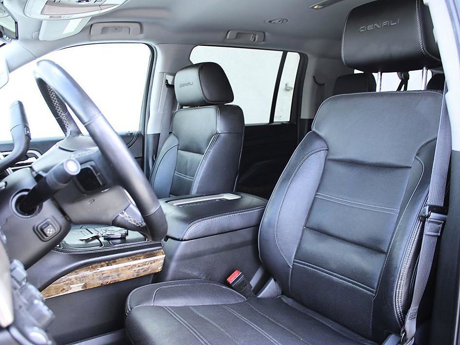 Used 2016 GMC Yukon XL Denali image 13