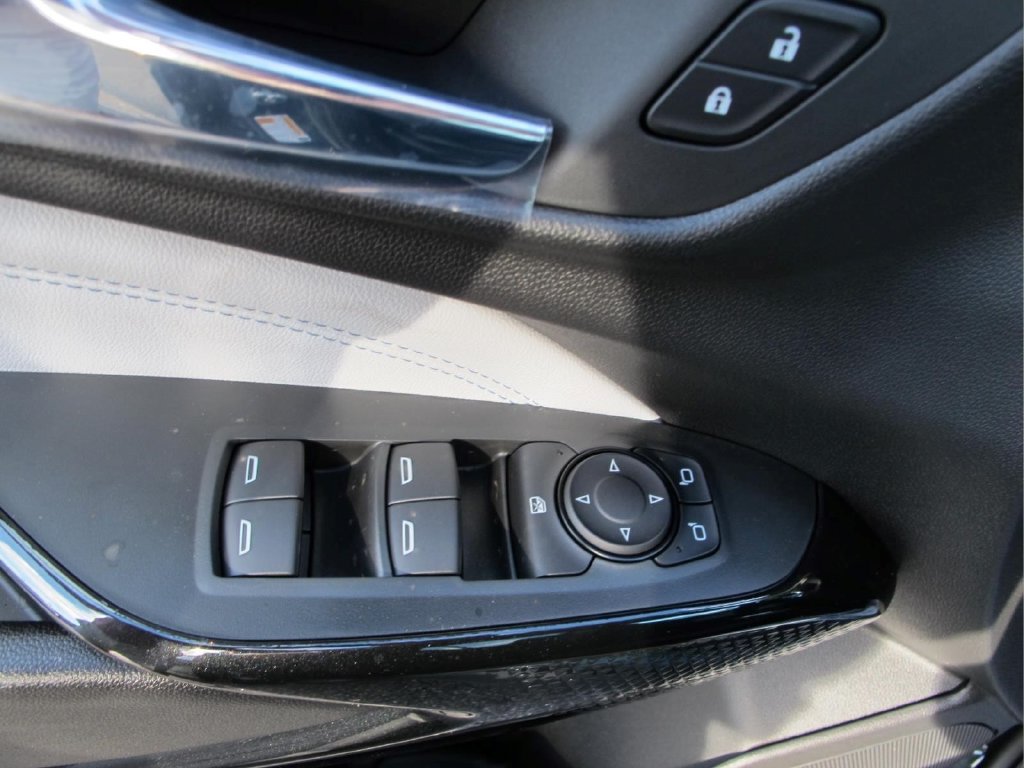 New 2026 Chevrolet Trax LT w/ Driver Confidence Package FWD image 11
