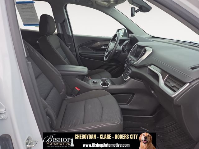Used 2024 GMC Terrain SLE w/ LPO, Floor Liner Package FWD image 22