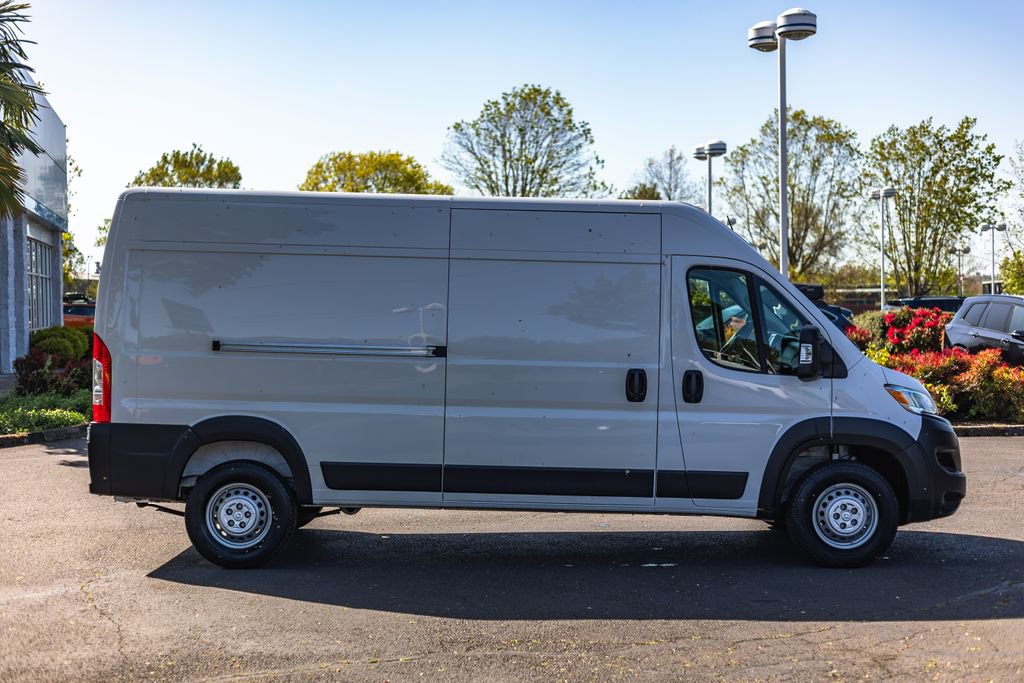 Used 2025 RAM ProMaster 2500 w/ Convenience Group FWD image 8