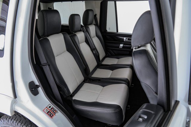 Used 2015 Land Rover LR4 HSE LUX image 37