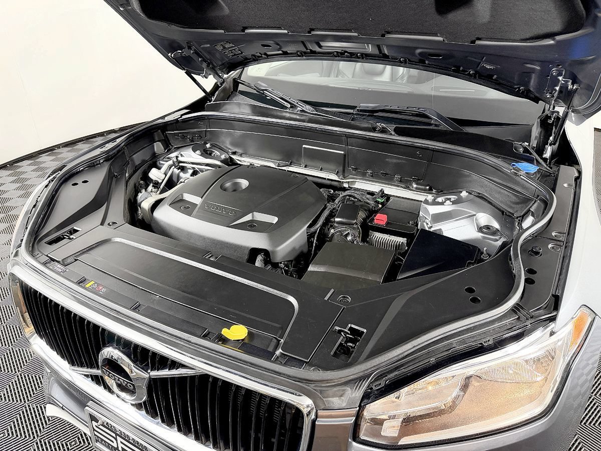 Used 2016 Volvo XC90 T6 Momentum w/ Vision Package AWD/4WD image 20