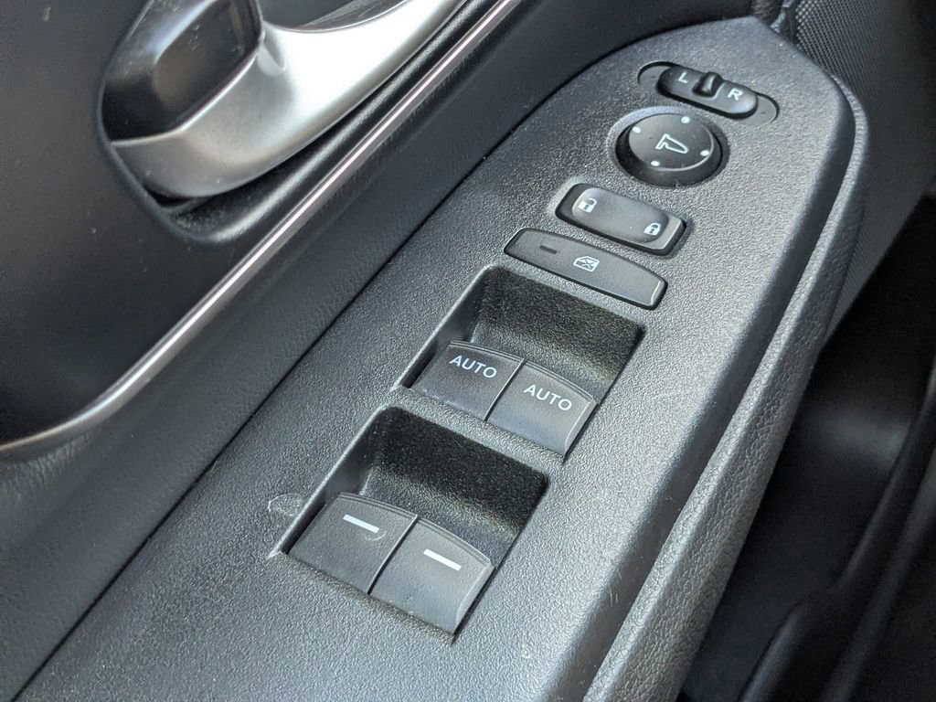 Used 2022 Honda CR-V Touring image 24