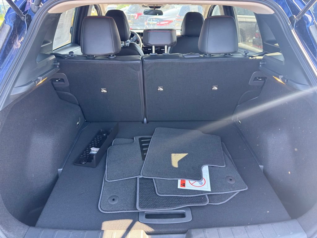 New 2026 Nissan Kicks SR w/ SR Premium Package FWD image 17