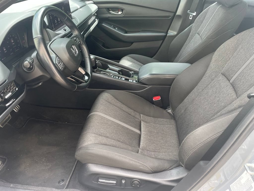 Used 2023 Honda Accord Sport image 12