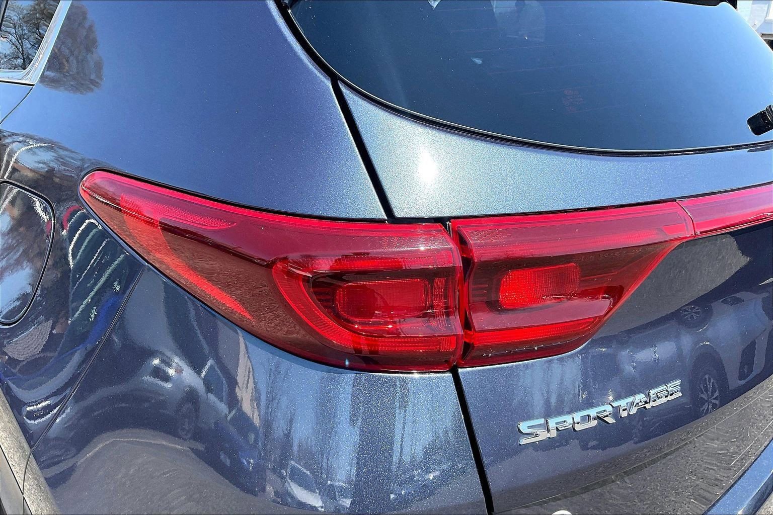 Used 2020 Kia Sportage LX image 28