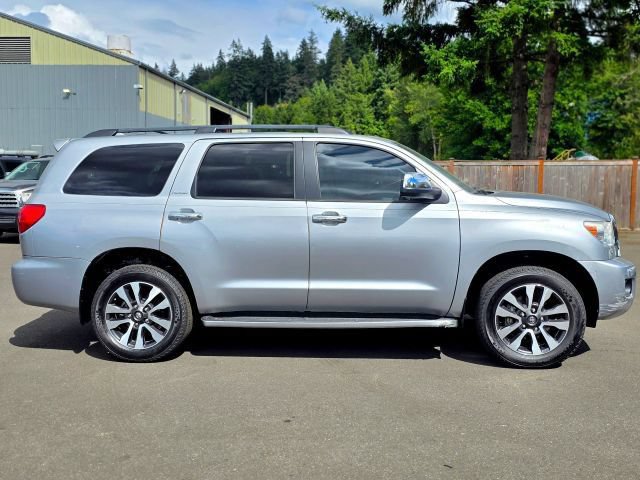 Used 2015 Toyota Sequoia Platinum AWD/4WD image 9