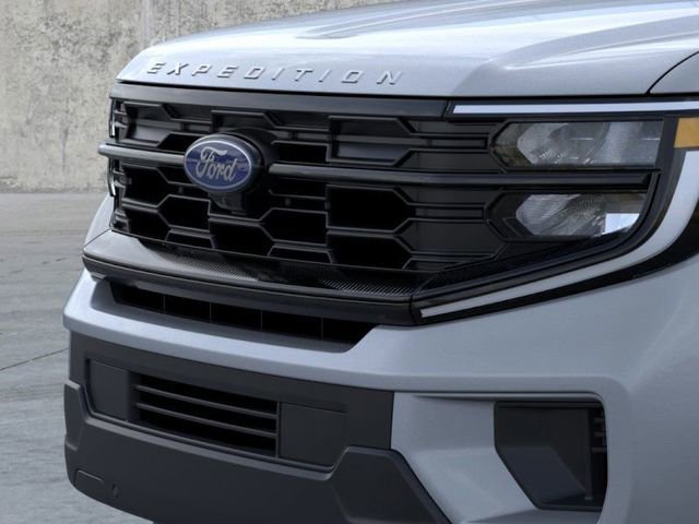 New 2025 Ford Expedition Active image 17