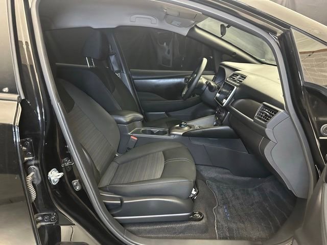 Used 2025 Nissan Leaf S FWD image 15