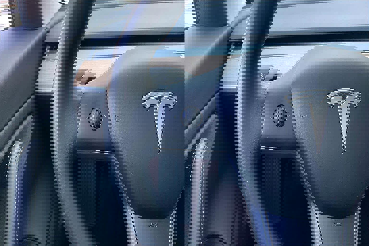 Used 2018 Tesla Model 3 Mid Range image 21