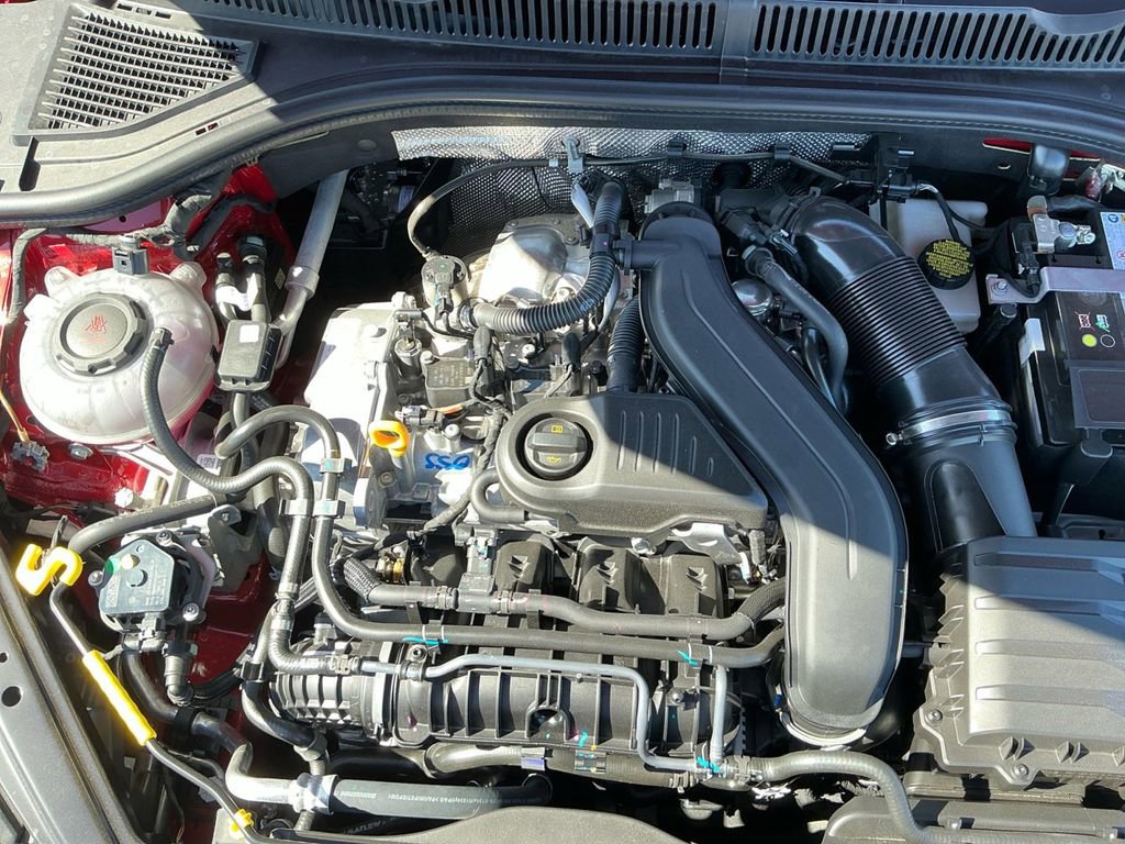 Used 2025 Volkswagen Jetta SE w/ Sunroof Package image 25